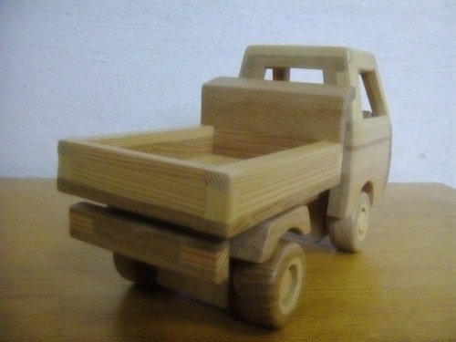 Dřevěné auto — foto 4