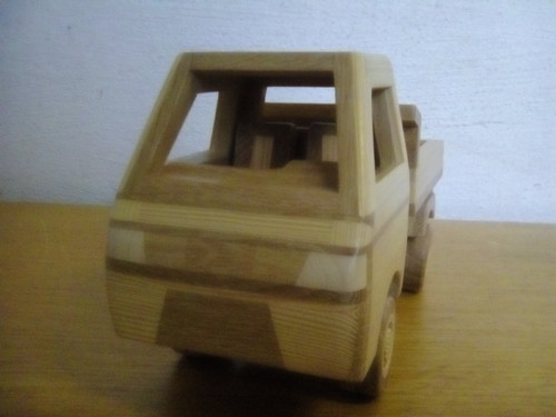 Dřevěné auto — foto 5