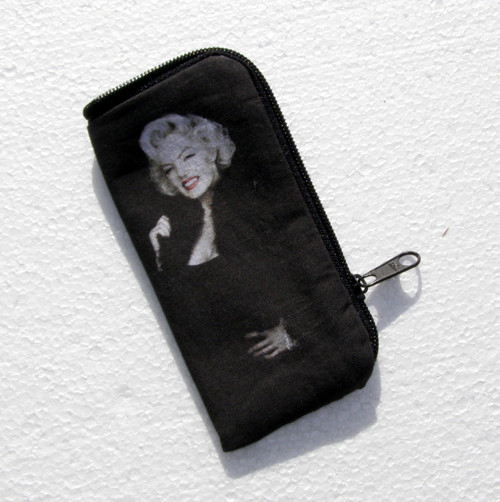 "Marilyn" futrál na mobil — foto 2