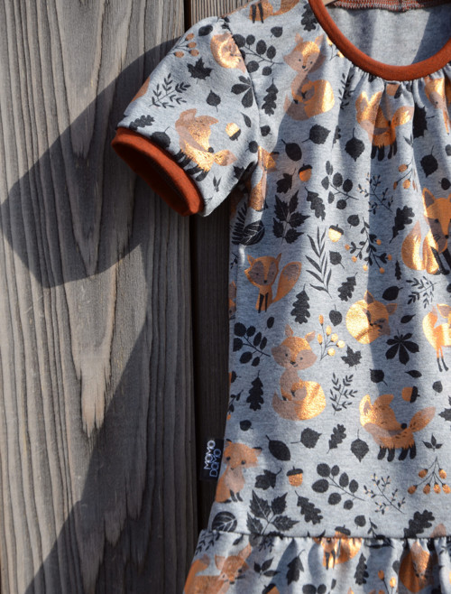 Šaty Metallic Fox — foto 5
