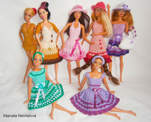 Zelené háčkované šaty pro barbie — foto 5