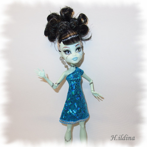 Šatičky STELLA pro panenky MONSTER HIGH — foto 2