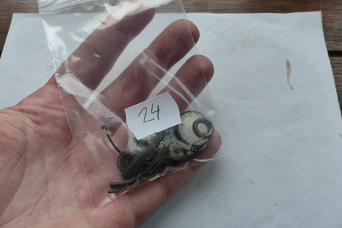 Ozubená kolečka 24..vintage materiál pro steampunk — foto 4