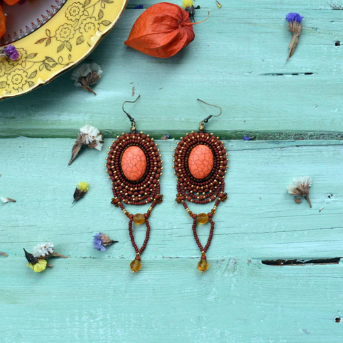 Howlite earrings - vyšívané náušnice — foto 2