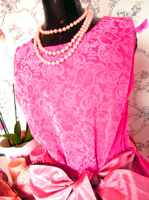 Šaty famous fuchsia — foto 3