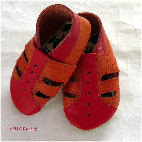 Kožené capáčky-sandálky — foto 2