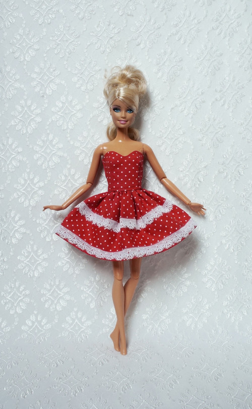 Puntíkaté letní šaty — foto 2