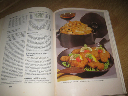 Česká kuchařka-rok 1975 — foto 3