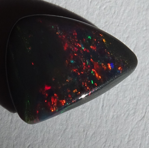 Opál australský. Černý multicolor. — foto 2