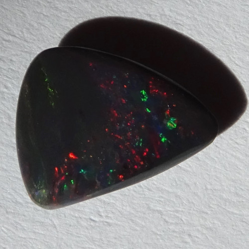 Opál australský. Černý multicolor. — foto 3