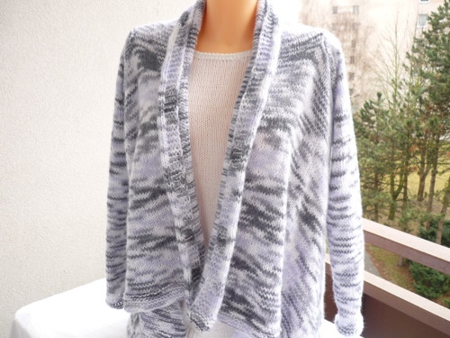 Jemný Cardigan Bílo-Kouřový... — foto 3