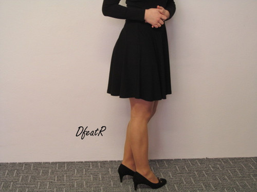 Úpletová kolová sukně *černá* — foto 2