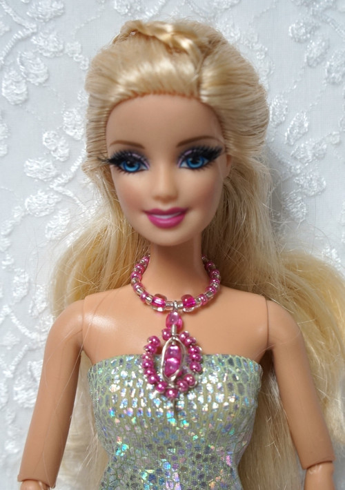 Šperk pro Barbie - drátovaný přívěsek — foto 2