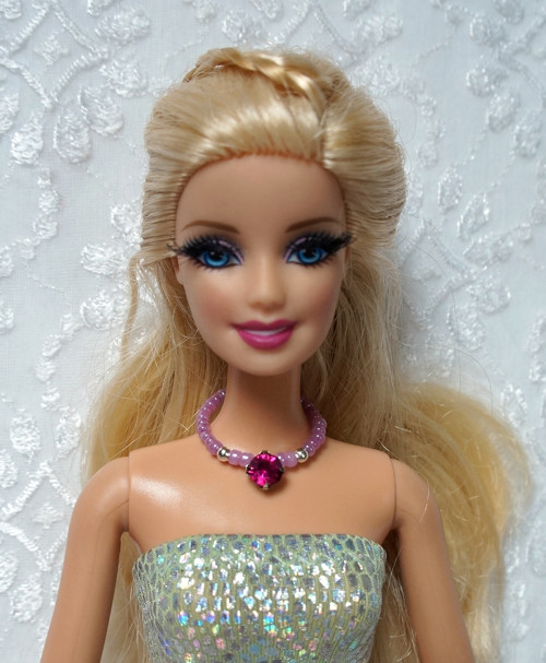 Šperk pro Barbie s kamínkem — foto 3
