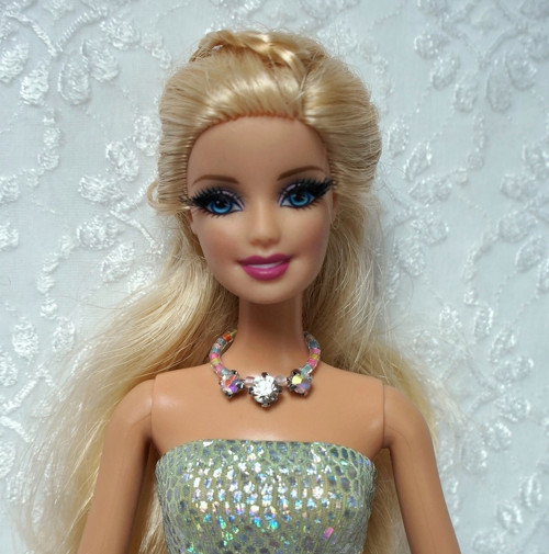Šperk pro Barbie - duhový — foto 2