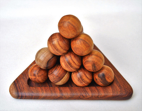 Hlavolam drevená pyramída puzzle — foto 4