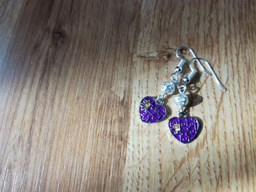 Fialová srdíčka puzzle - náušnice — foto 2