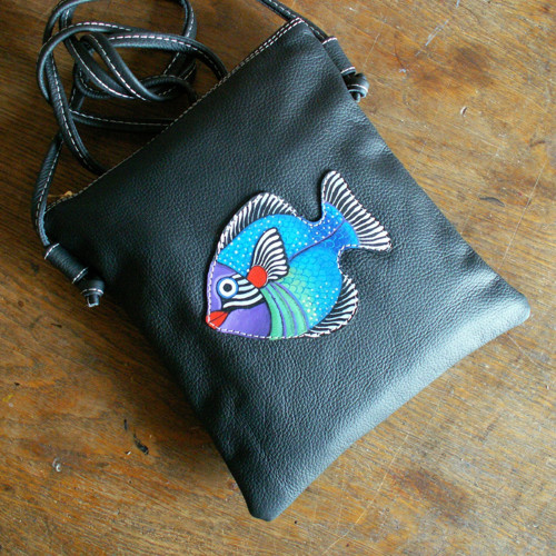 Blue Fish - kožená crossbody taška — foto 4