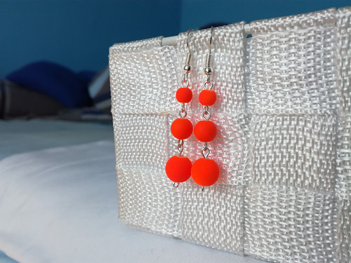 Oranžové visací neonky — foto 2