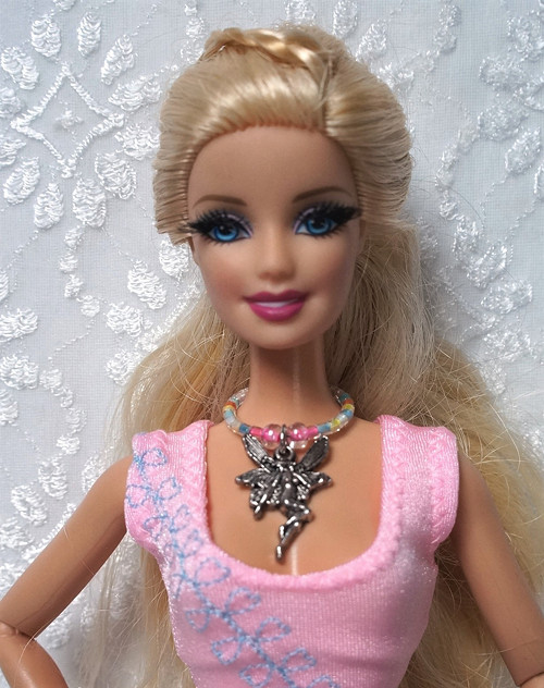 Náhrdelník pro Barbie s vílou — foto 2