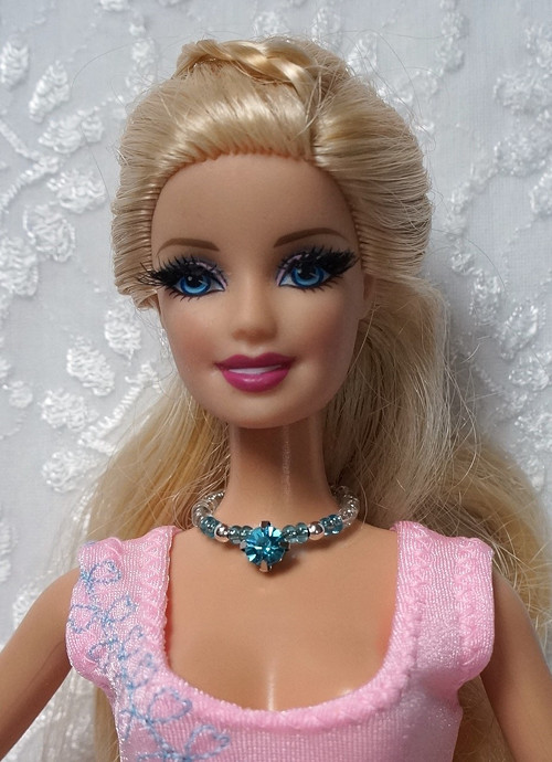 Šperk pro Barbie s kamínkem — foto 3