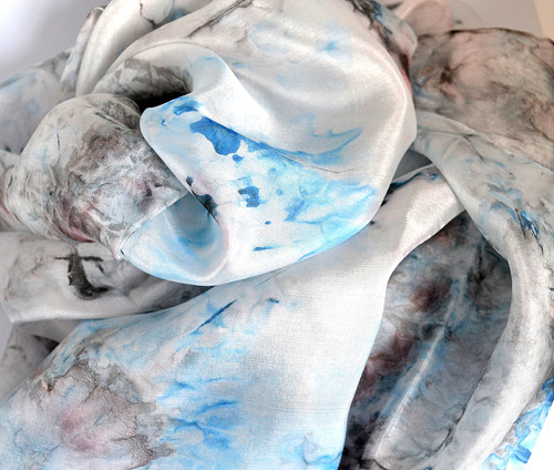 Šedá a modrá hedvábná šála 180x45 — foto 5