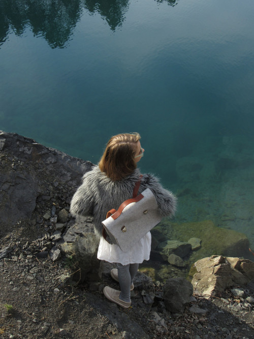 Aktovka OLIVIE šedá — foto 2