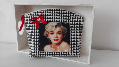 Kapsička s Marilyn — foto 2