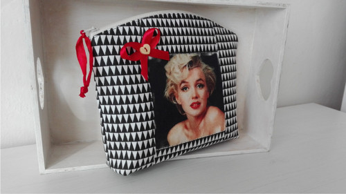Kapsička s Marilyn — foto 3