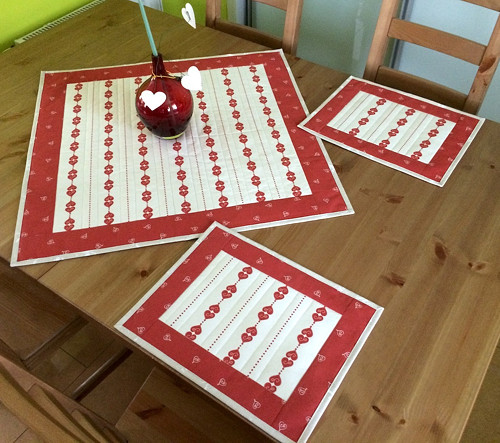 Ubrus se srdíčky — foto 5