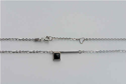 Minimalistický s onyxem — foto 4