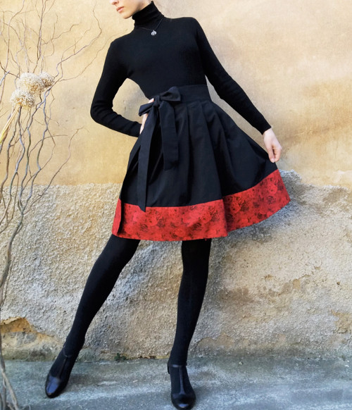 Černá Sukénka S Růžema Xl — foto 6