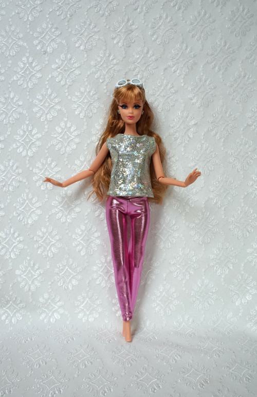 Komplet pro Barbie na párty — foto 2