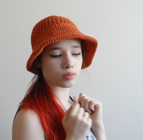 Velmi letně - rezavě - klobouk — foto 2