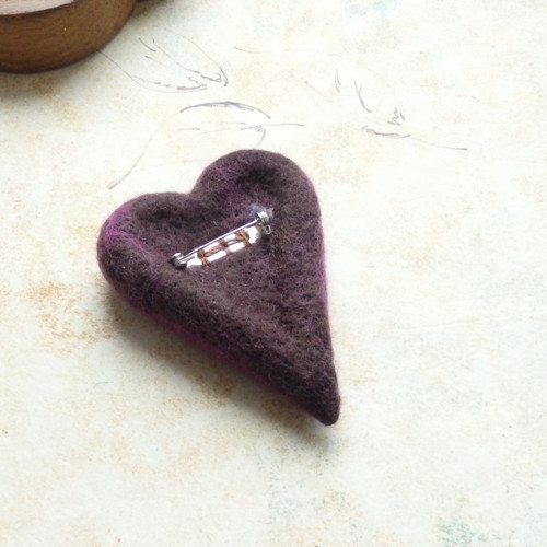 With love... brož — foto 3