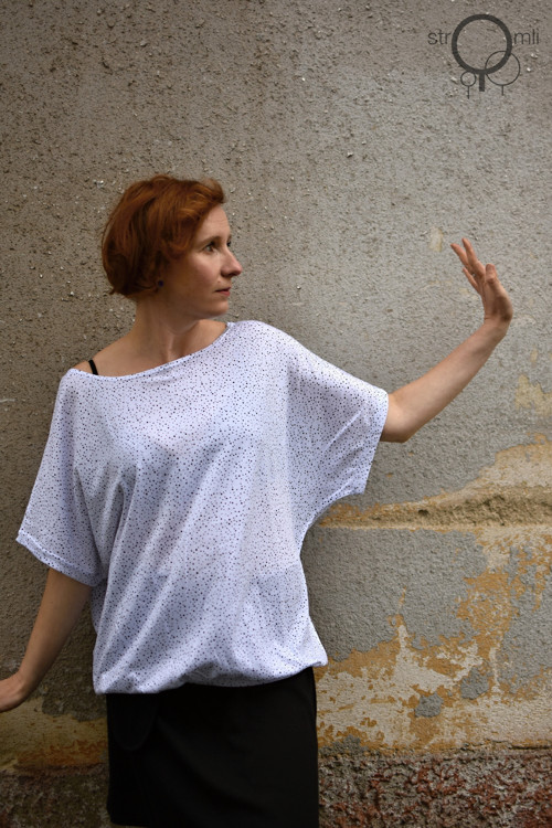 UNI bílé pocákané — foto 3