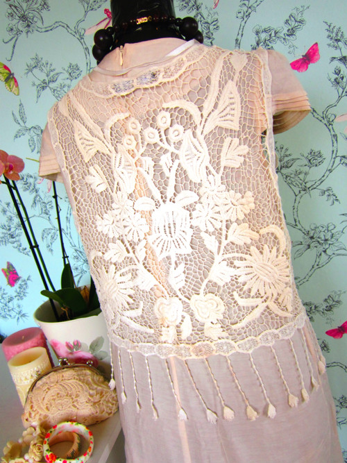 Vestička boho krajková — foto 4