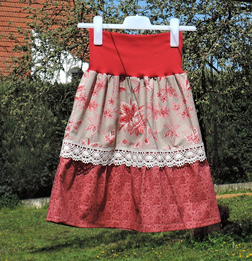 Sukně "Romanticky něžná" — foto 3