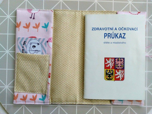 Obal s kapsickou na průkaz ZP Ptáčci — foto 2