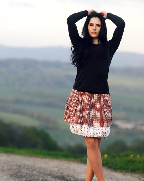 La femme / červená — foto 3
