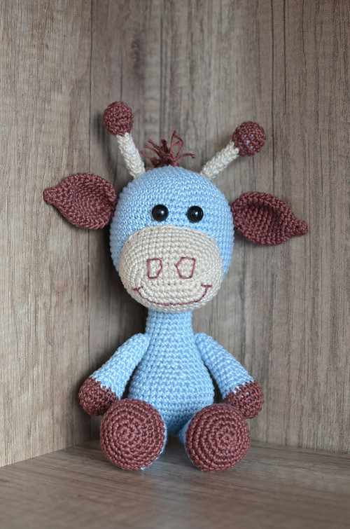Háčkovaná mini žirafa — foto 2