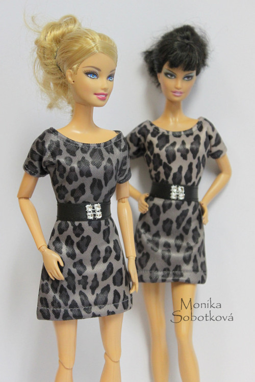 Šaty s páskem pro barbie — foto 2