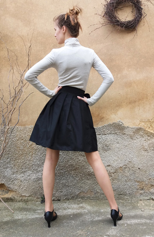 Černá Elegantní Sukénka — foto 6
