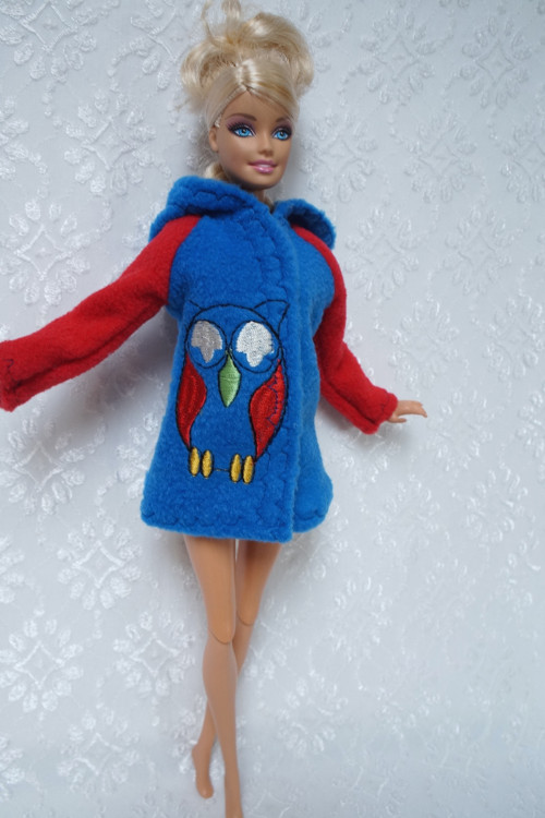 Kabátek s kapuckou pro Barbie — foto 2