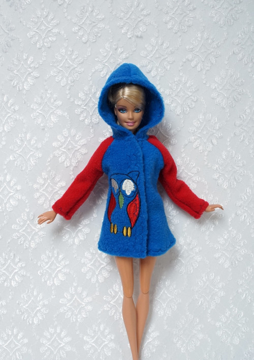 Kabátek s kapuckou pro Barbie — foto 3
