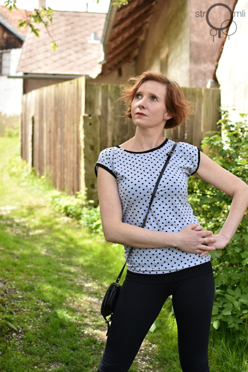 Puntíková vášeň, vel. XXL — foto 3