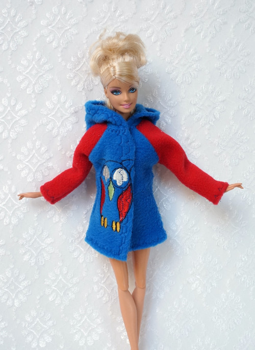 Kabátek s kapuckou pro Barbie — foto 2