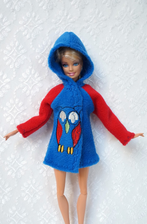 Kabátek s kapuckou pro Barbie — foto 3
