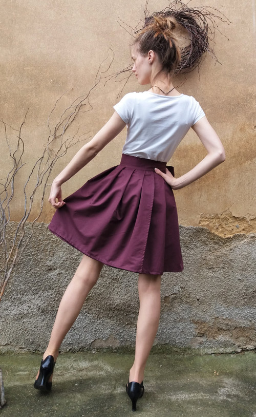Sukénka V Bordó — foto 3