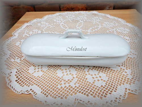 Porcelánová dózička — foto 2